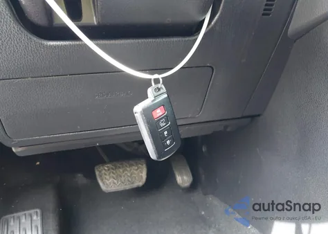 2017 Toyota Highlander Xle z USA, uszkodzony, nr VIN 5TDJZRFHXHS468841